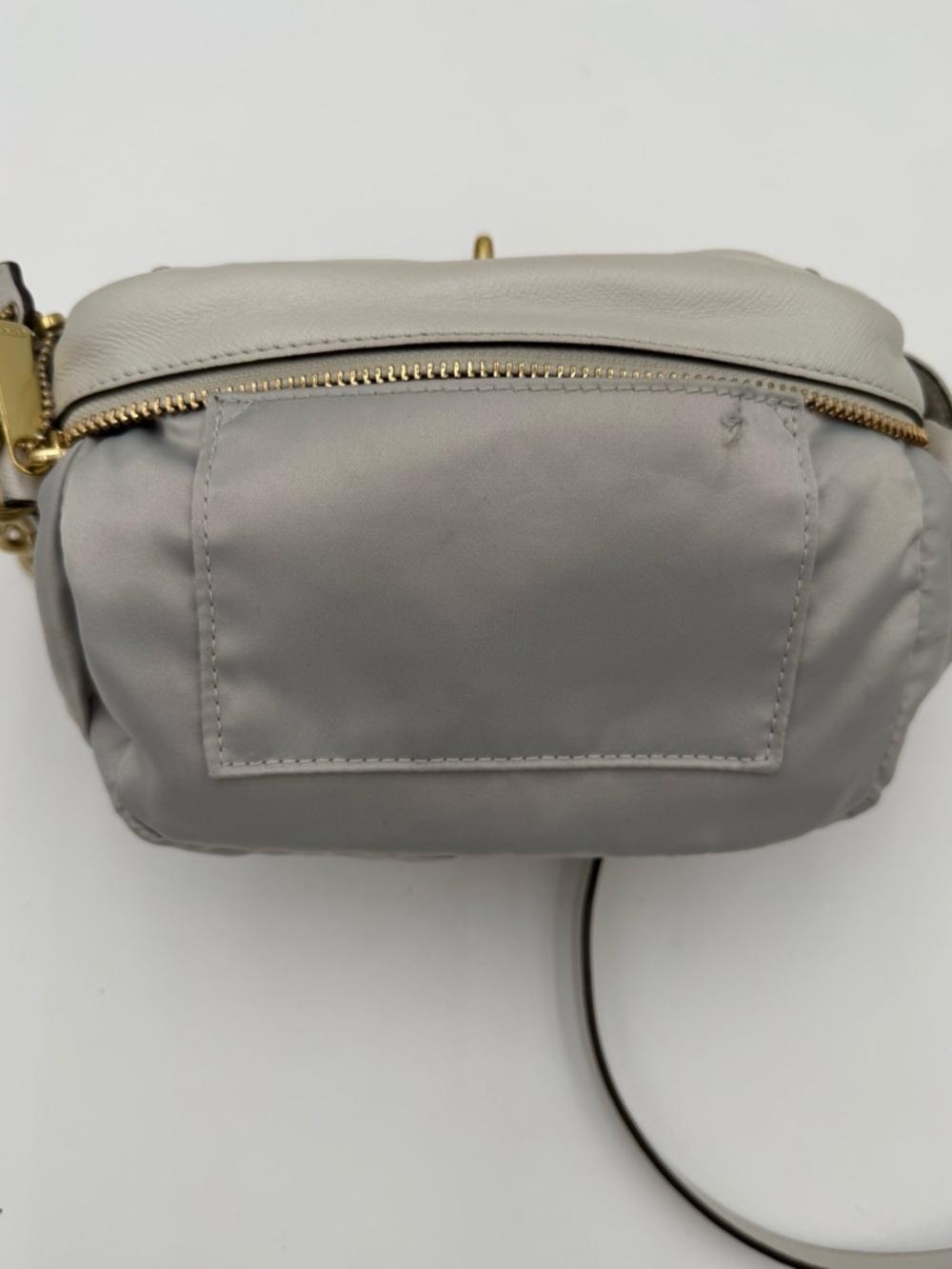 Coach Campbell Turnlock Leather Crossbody Bag F24843 in a Metallic Chalk Color - Picture 13 of 15